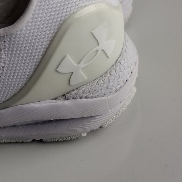 Under Armour HOVR Sonic 5 Running & Jogging Women's Shoes  White size  11 - Picture 6 of 9